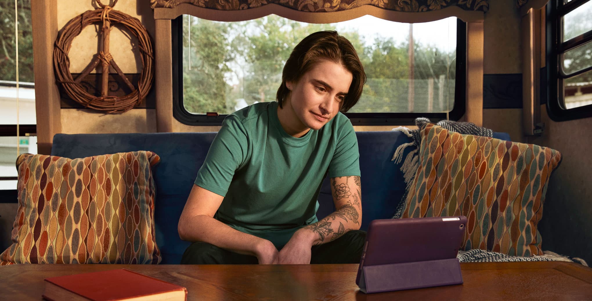 Person using a tablet for communciation